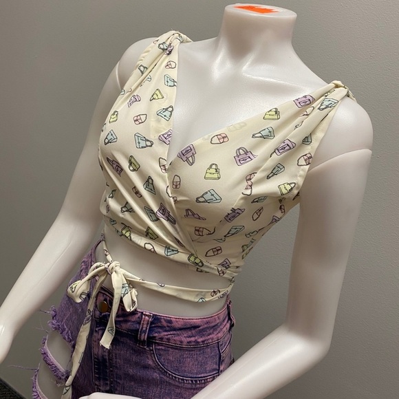 Tops - Handbag print wrap tank